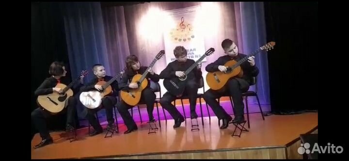 Преподаватель по классу гитары