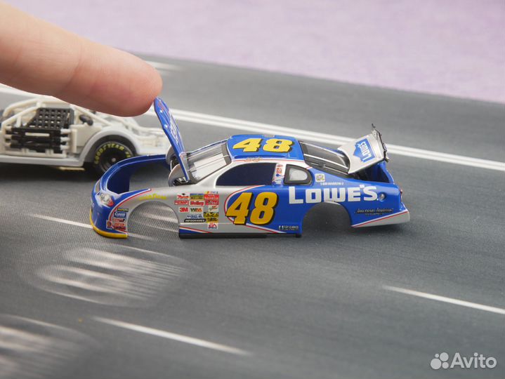 Модель Nascar 1/64 без колеса