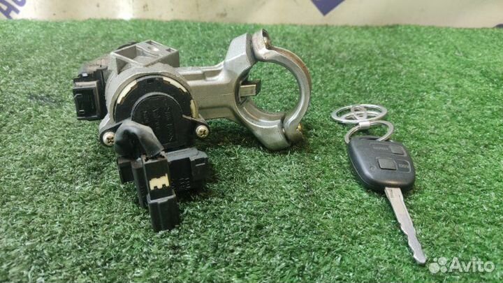 Замок зажигания Toyota Corolla универсал 1.6 3zzfe