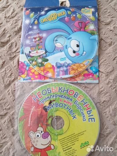 Аудио кассеты с записью и видео кассеты