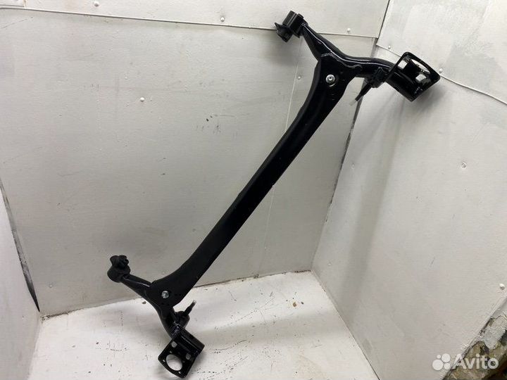 Балка подвески задняя Toyota Corolla E120