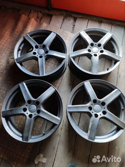 Pirelli Formula Ice 225/60 R17