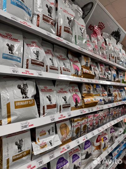 Корм для собак и кошек