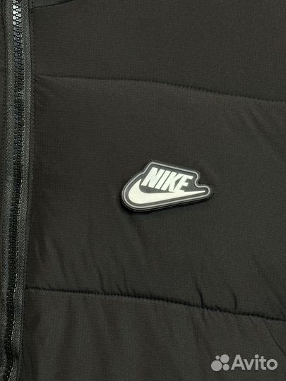 Куртка Nike унисекс