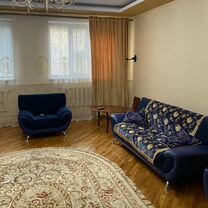 4-к. квартира, 157 м², 1/3 эт.