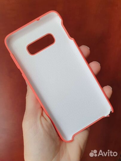 Оригинальный чехол на samsung s10e