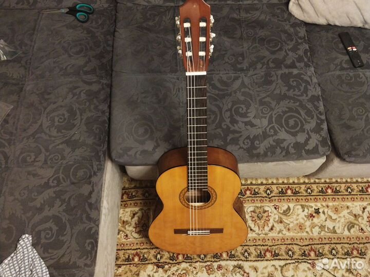 Гитара yamaha c40