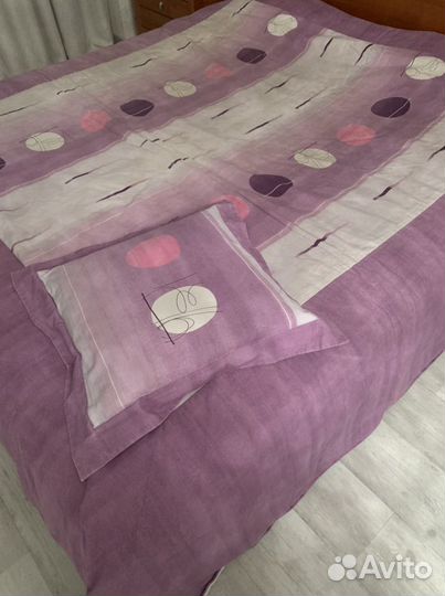 Покрывало и наволочки на двуспальную кровать