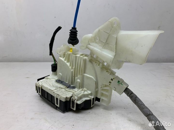 Замок двери передний правый Mercedes-Benz E W212