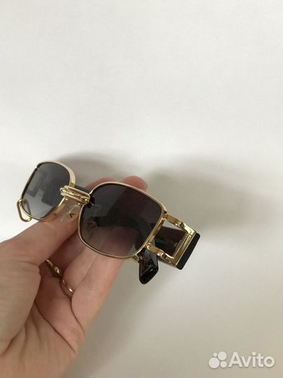 Солнцезащитные очки