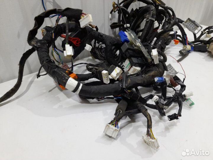 Проводка (коса) под торпедо Nissan Qashqai J11 2.0