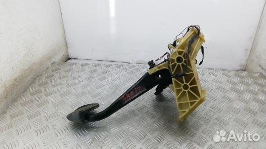 Педаль тормоза BMW 5 F10/F11 (3BA12O201)