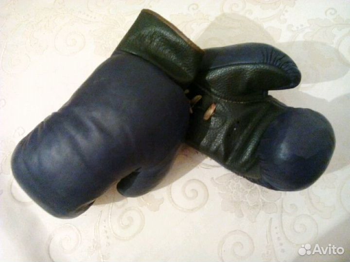 Боксерские кожаные перчатки СССР