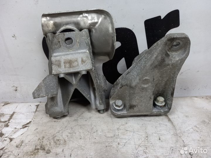 Опоры двигателя BMW F20