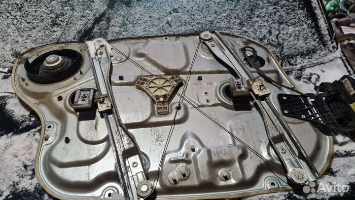 Стеклоподъёмник передний правый Hyundai elantra HD