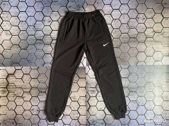 Спортивные брюки Nike