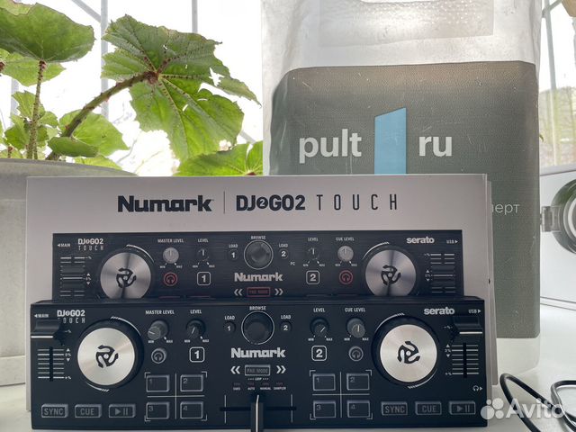 DJ контроллер Numark dj2go2 touch купить в Нижнем Новгороде | Хобби и ...