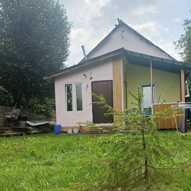 Дача 72 м² на участке 4 сот.