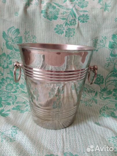 Продаю ведерко для шампанского