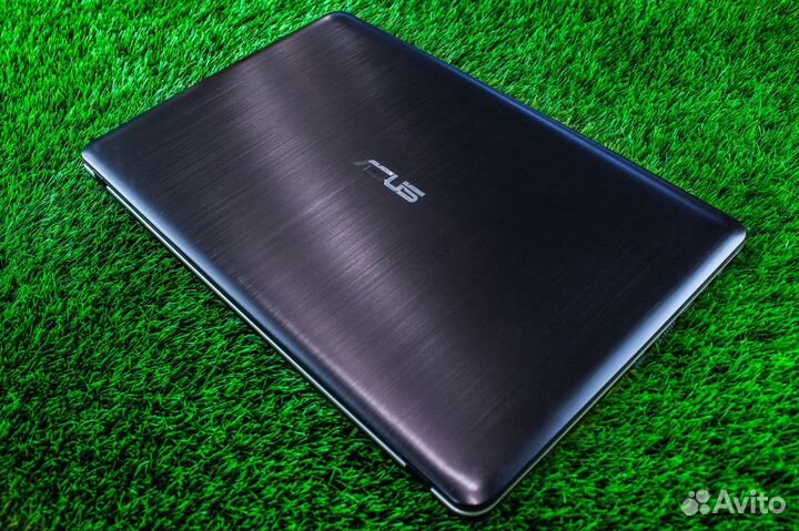 Ноутбук Asus 15,6/Intel/4Gb/SSD120Gb