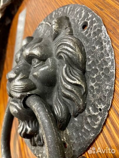 Кнокер, дверной молоток, дверная ручка - лев