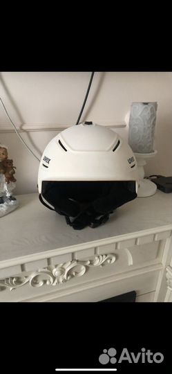 Горнолыжный шлем белый