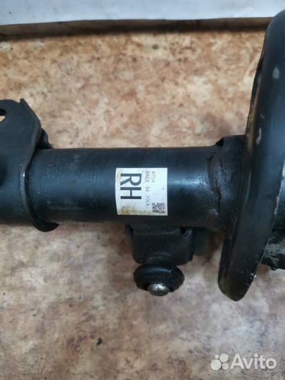 Пружина подвески передняя правая Mazda 3 хетчбэк