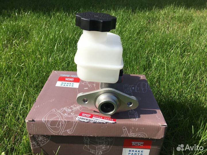 Главный тормозной цилиндр для Hyundai Elantra