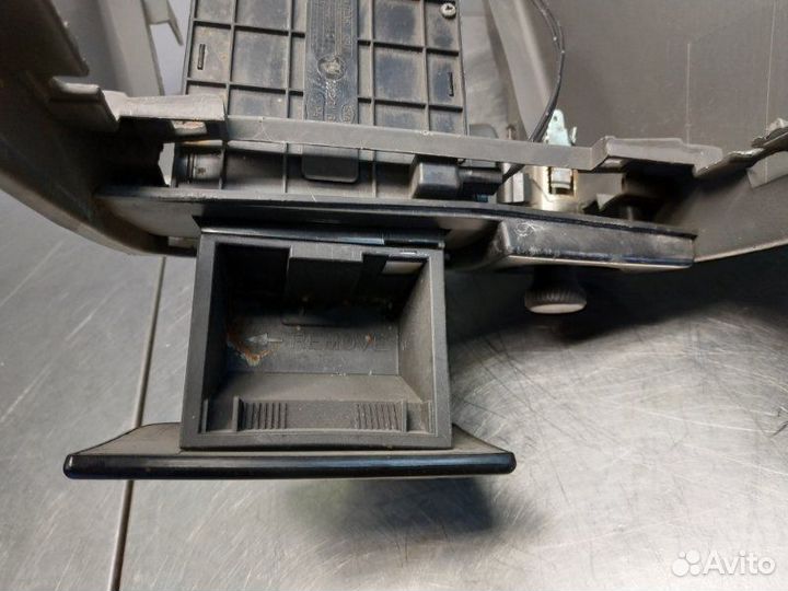 Накладка торпедо передняя правая Kia Spectra SD 1