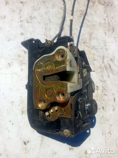 Замок двери передний левый Mazda 6 GG