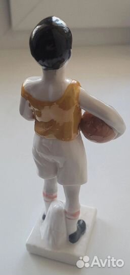 Юный футболист