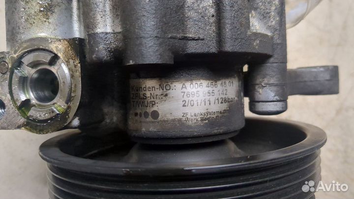 Гур Mercedes E W212, 2011