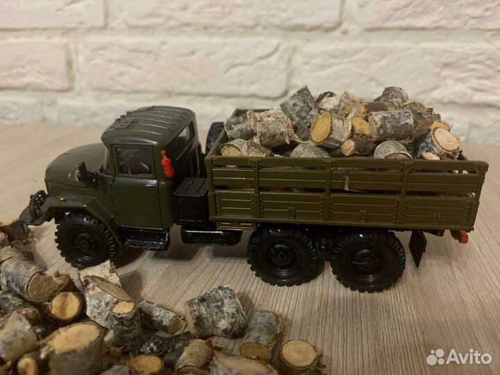 Дрова в масштабе 1:43 1:35