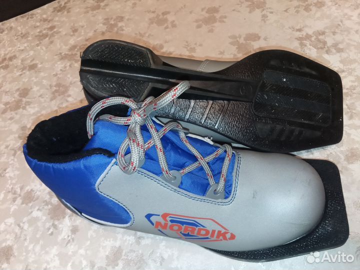 Лыжные ботинки в ассортименте