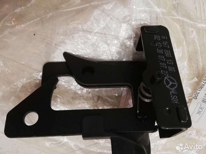 Mercedes V167 x167 gle gls крючок капота новый