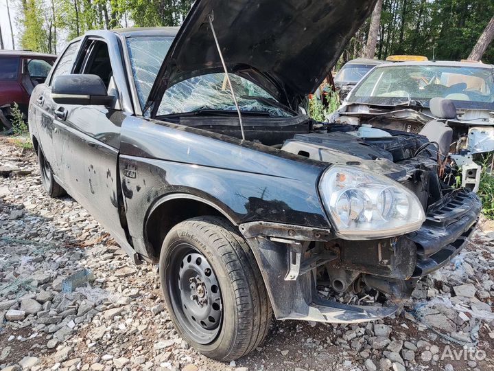 Авторазбор LADA priora Лада приора седан