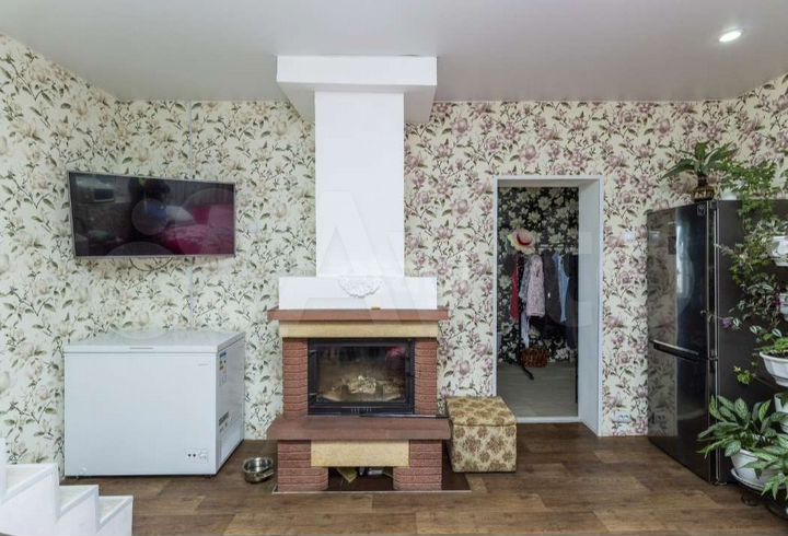 2-к. квартира, 70 м², 2/2 эт.