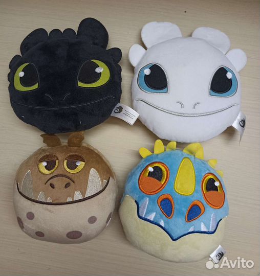 Игрушки из Приручить дракона