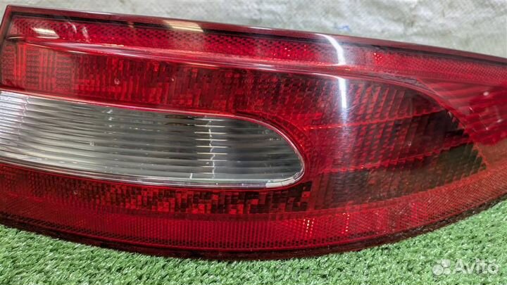 Фонарь задний наружный правый Jaguar XF 2009