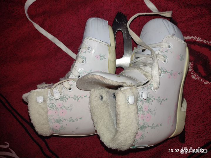 Коньки детские раздвижные на 4-6 лет