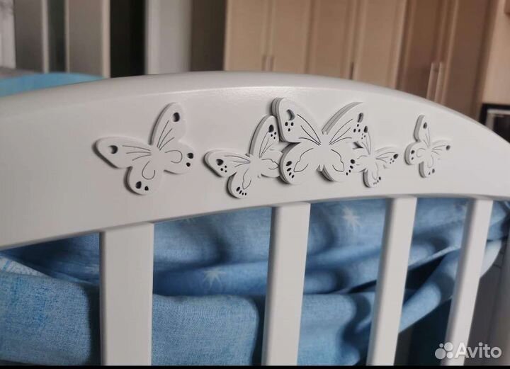 Детская кроватка 