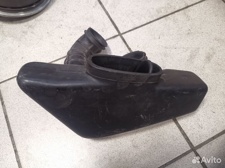 Впускной коллектор honda vt400 shadow