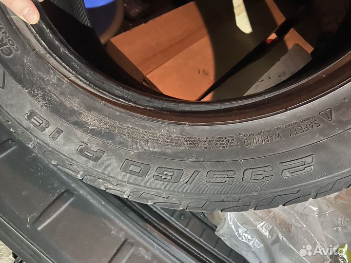 Continental CrossContact UHP 235/60 R18