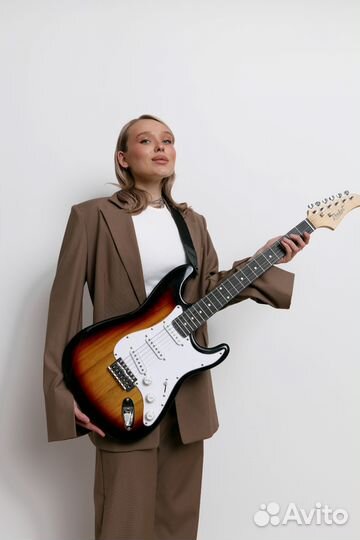 Электрогитара новая