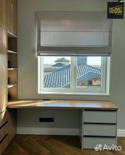 Рабочая зона с шкафом