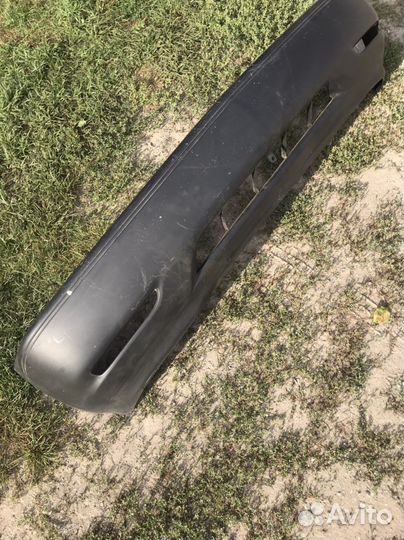 Передний бампер Lexus rx300