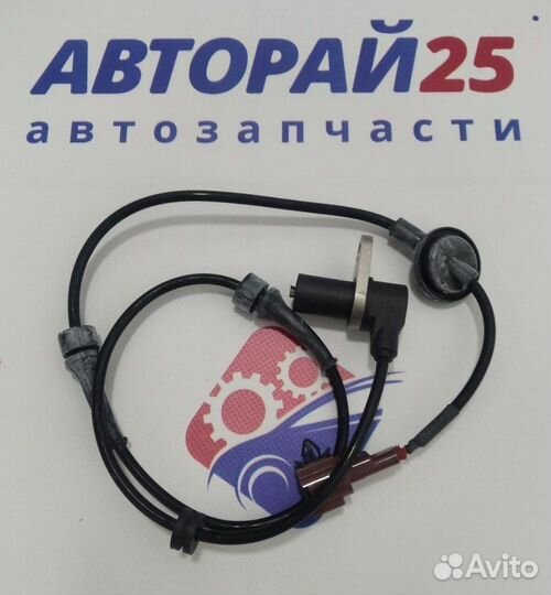 Датчик ABS передний левый Nissan Bluebird