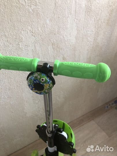 Самокат (беговел) детский