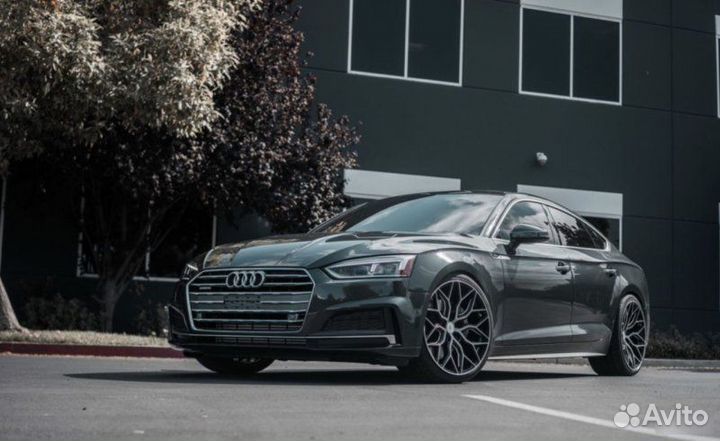 Кованые диски в стиле Vossen для Audi A5 R20