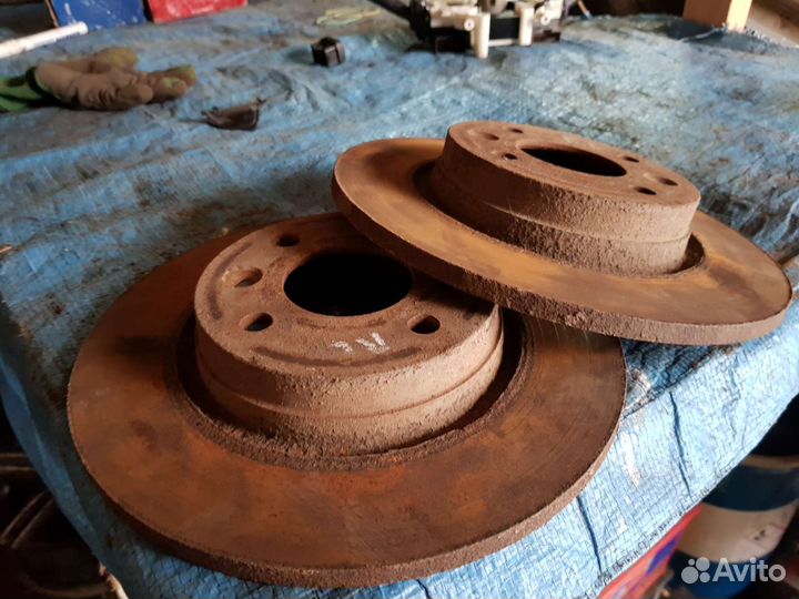 Диски тормозные передние Логан 1